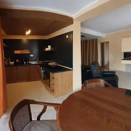 Snowhouse Rodinné S Balkónom 100m2 * Liptovský Mikuláš